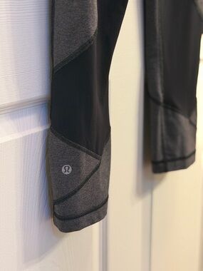 lululemon athletica Black & Dark Gray Athletic Leggings